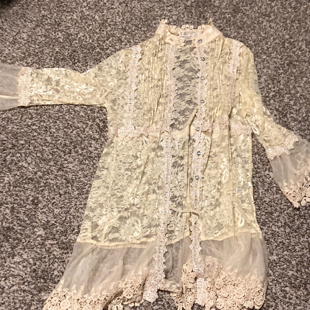 Boston Proper lace shirt